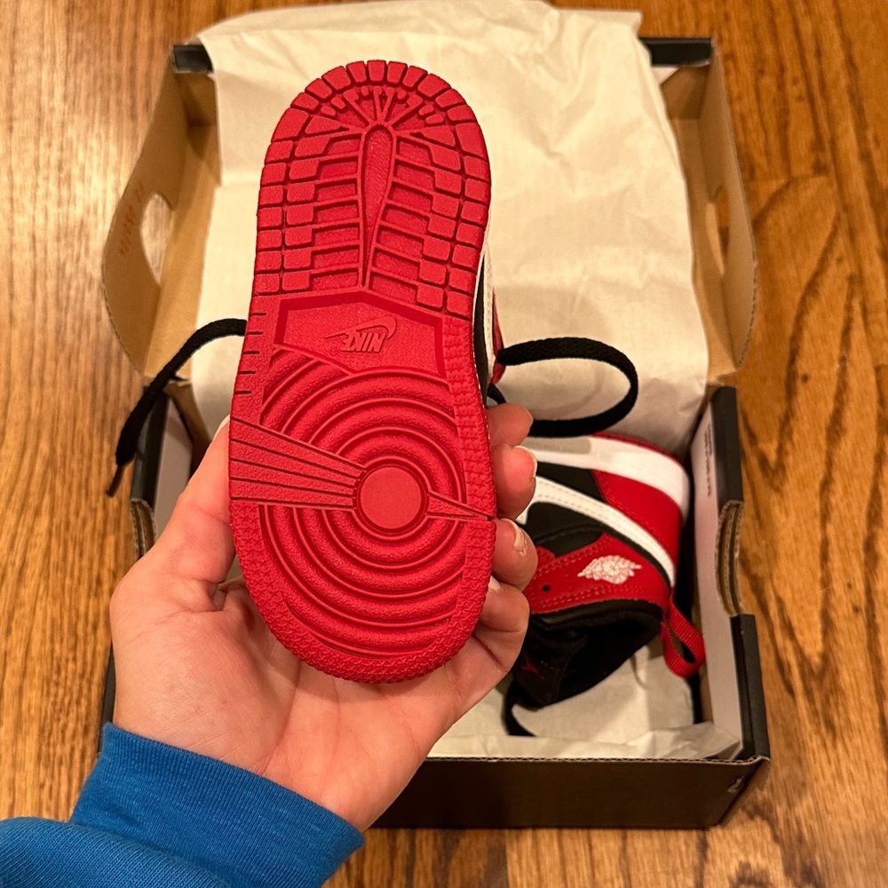 NEW! Air Jordan Kids Red and Black Sneakers - Picture 3 of 4